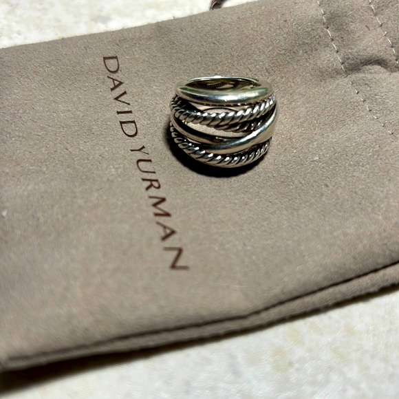 David Yurman Criss Cross Ring. 6.5, has wear, but still in great condition - Picture 1 of 7